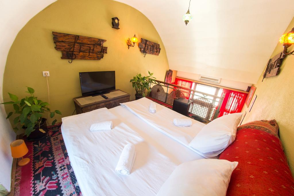 Cozy Studio Apartment Next To The Old Bridge モスタル エクステリア 写真
